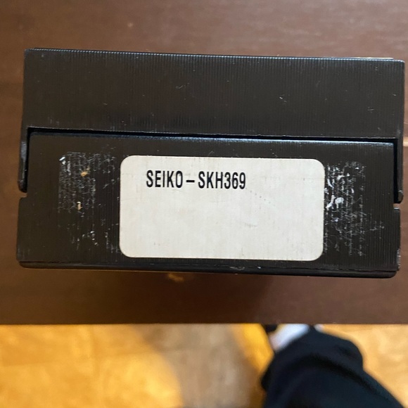 Seiko water resistant watch - Picture 2 of 5